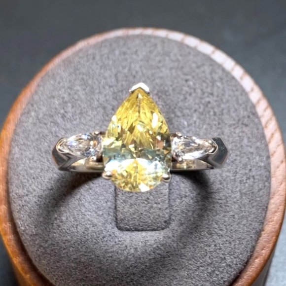 Sterling Silver 925 Pear Shape Yellow CZ Traditional Three Stone Ring, Size 9.75 - Picture 6 of 16